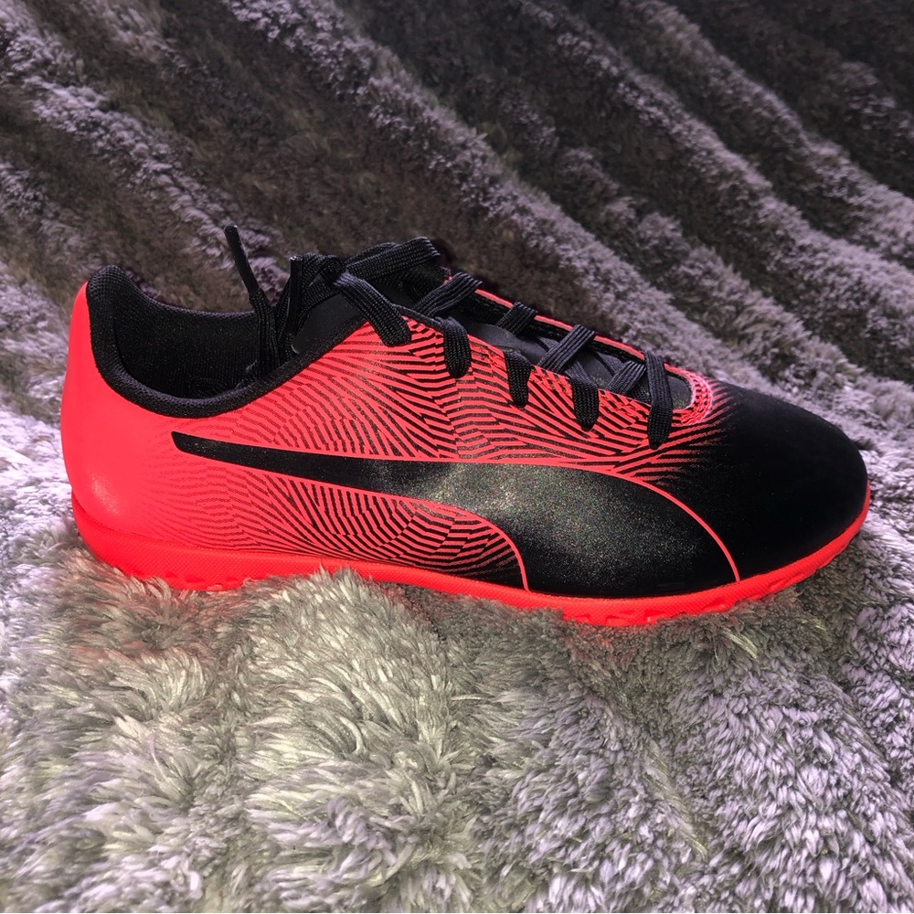 Kids pumas